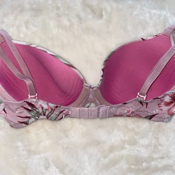 PINK everywhere lightly lined bra - Picture 2 of 5